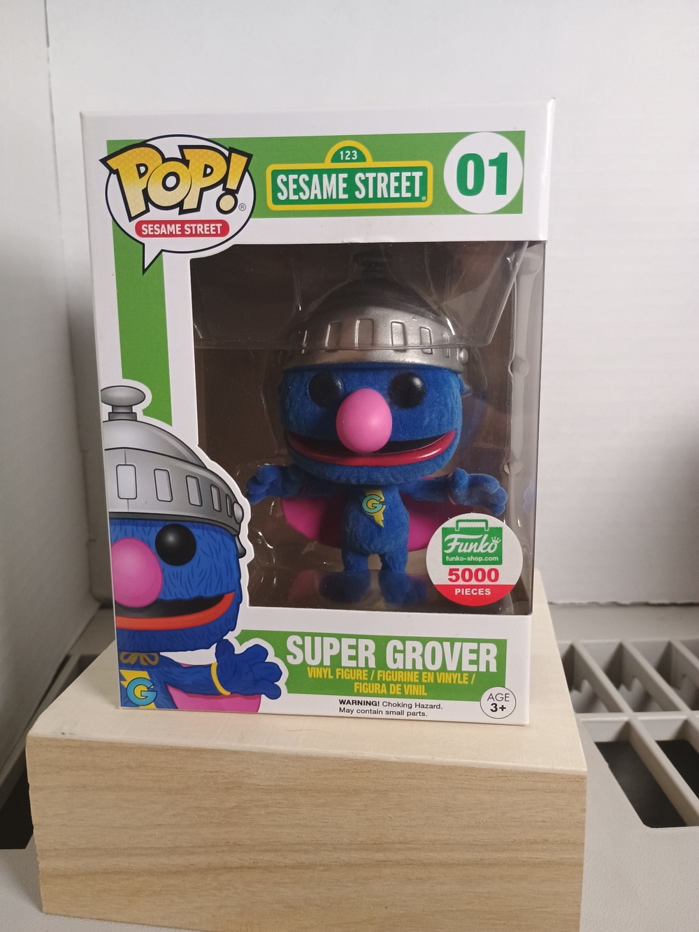 Funko Pop! Sesame Street Super Grover (Flocked) #01 Sesame Street Vinyl Figure